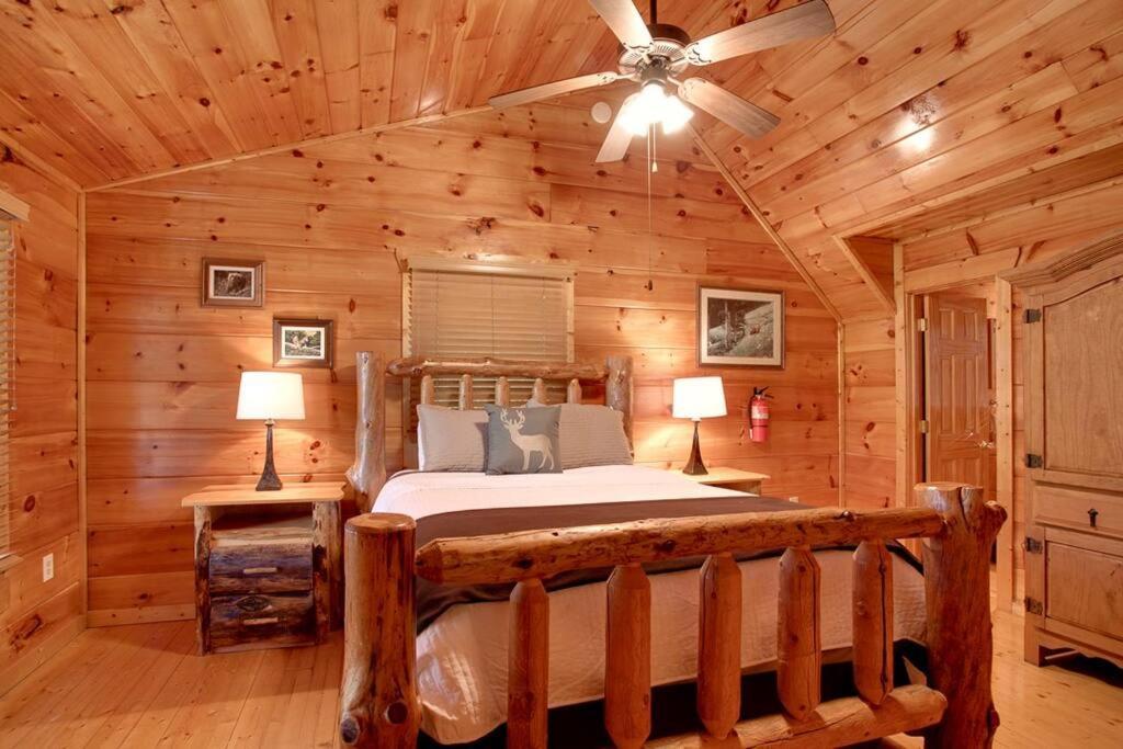 Brave Eagle Cabin Sevierville Pokój zdjęcie
